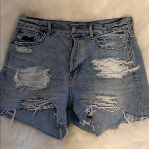 American Eagle 90s boyfriend jeans